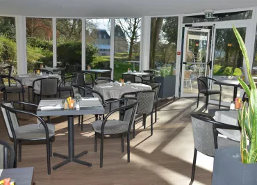 Restaurant le 19