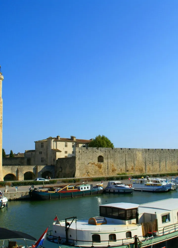 Aigues-Mortes et ses remparts
