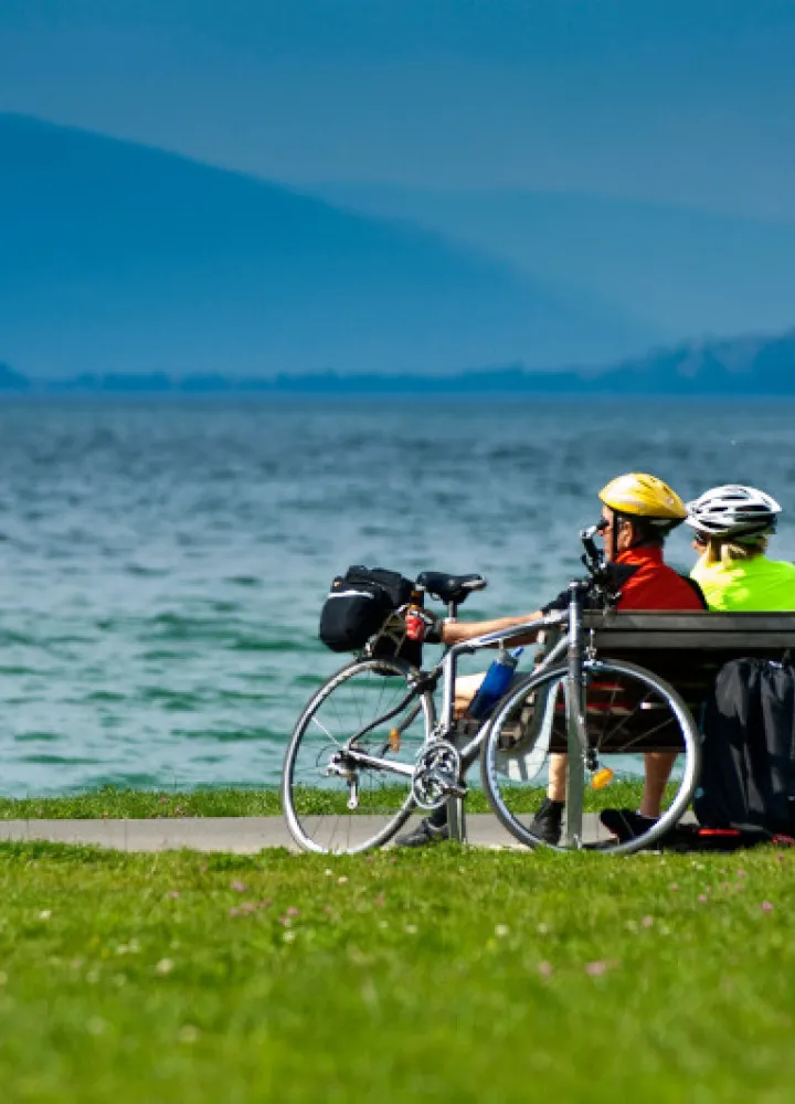 Pause vélo sur les rives du lac du Bourget (73) 