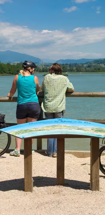 Panorama sur le Rhône à Seyssel - ViaRhôna