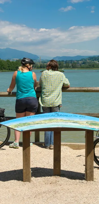 Panorama sur le Rhône à Seyssel - ViaRhôna