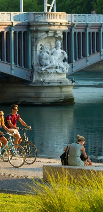 De Lyon à Jons, balade à vélo sur voies vertes le long du Rhône [29 km]