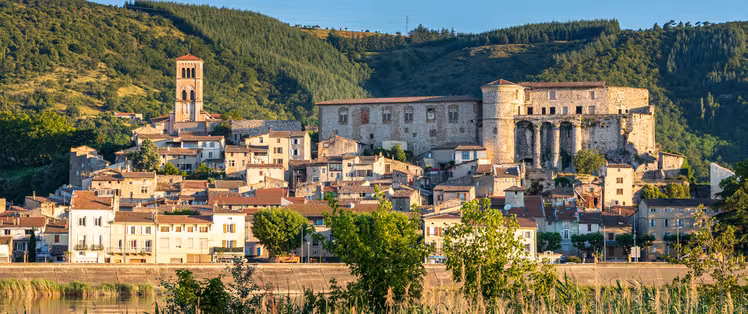Tournon-sur-Rhône sur la rive d'en face
