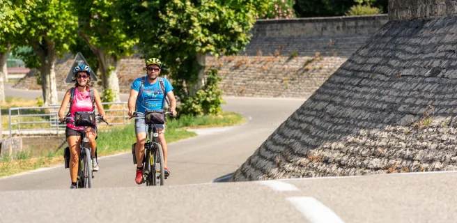 Von Orange nach Caderousse