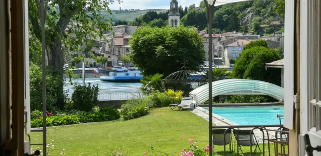 Villa Rhôna : Chambres d'hôtes