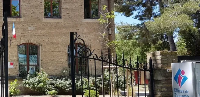Tourist Office - desk of Salin de Giraud