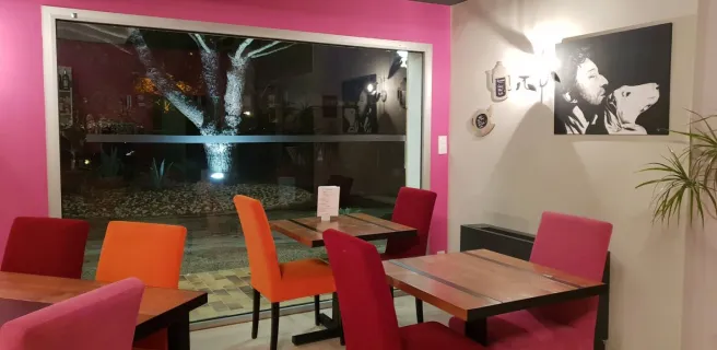Salle climatisée du restaurant