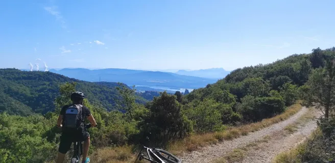 JLN Bike Shop - Electric Bike Rental